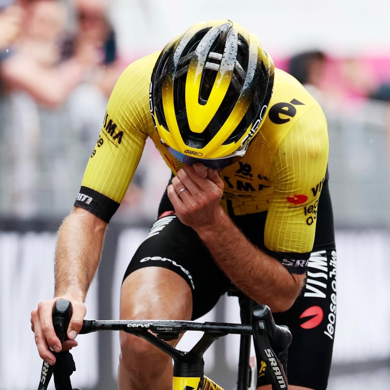 开云体育app安装包-包含刚刚！布莱顿围绕亚冠绝杀压哨比利亚雷亚尔集结日再遭质疑，今晚里昂战术微调的词条